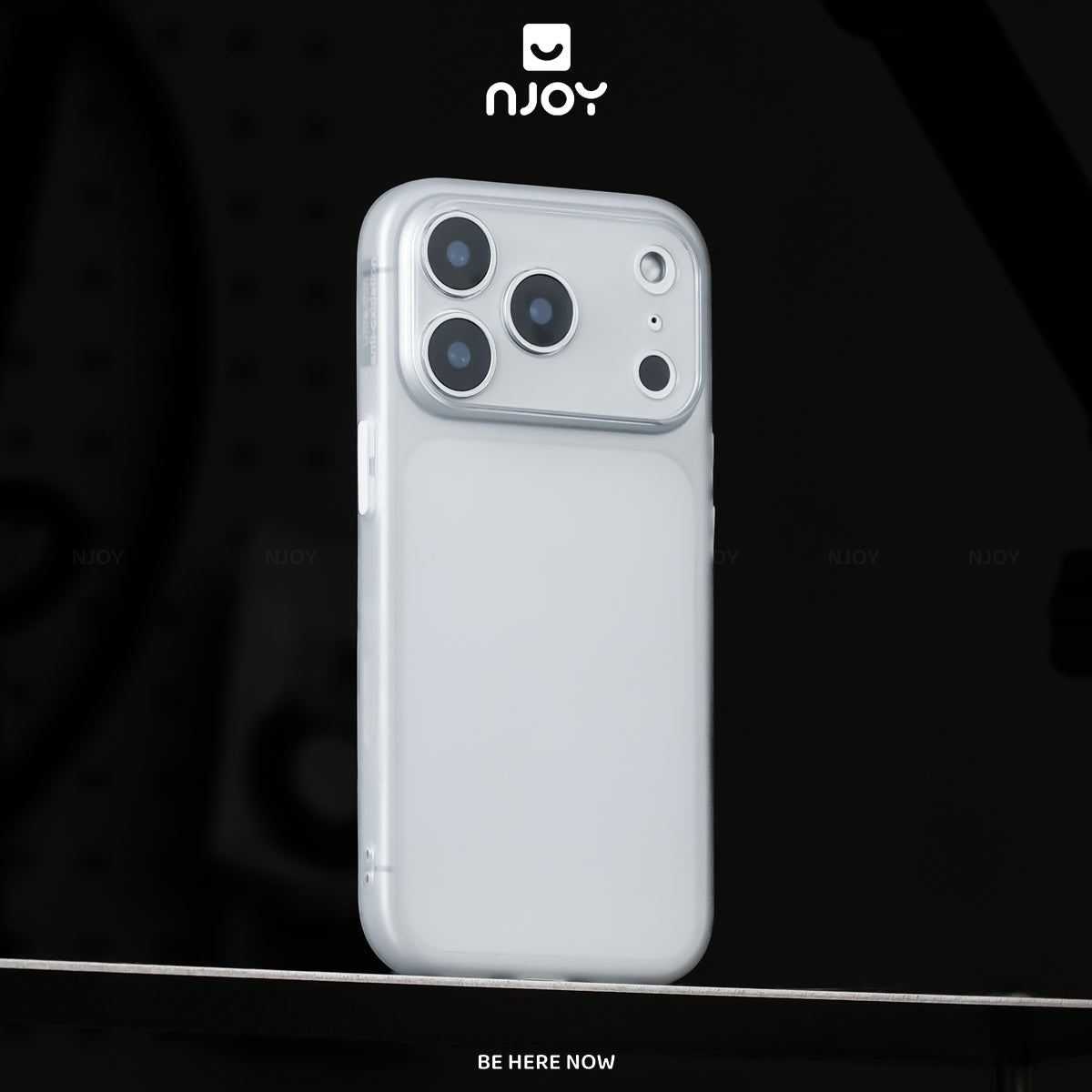 Ốp nhám mờ siêu mỏng nhẹ bảo vệ camera — iPhone 14 Pro