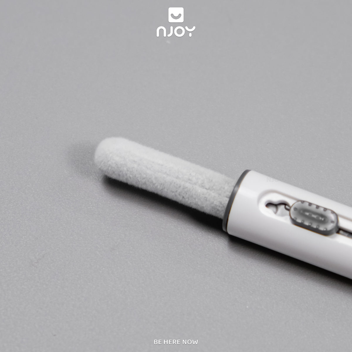 Bút vệ sinh tai nghe AirPods Pro 2 3 4 bỏ túi đa năng nhỏ gọn tiện lợi — ảnh 3