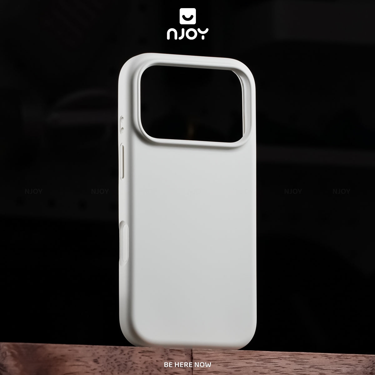 Ốp silicon chống bẩn hỗ trợ sạc không dây — iPhone 14 Pro — ảnh 9