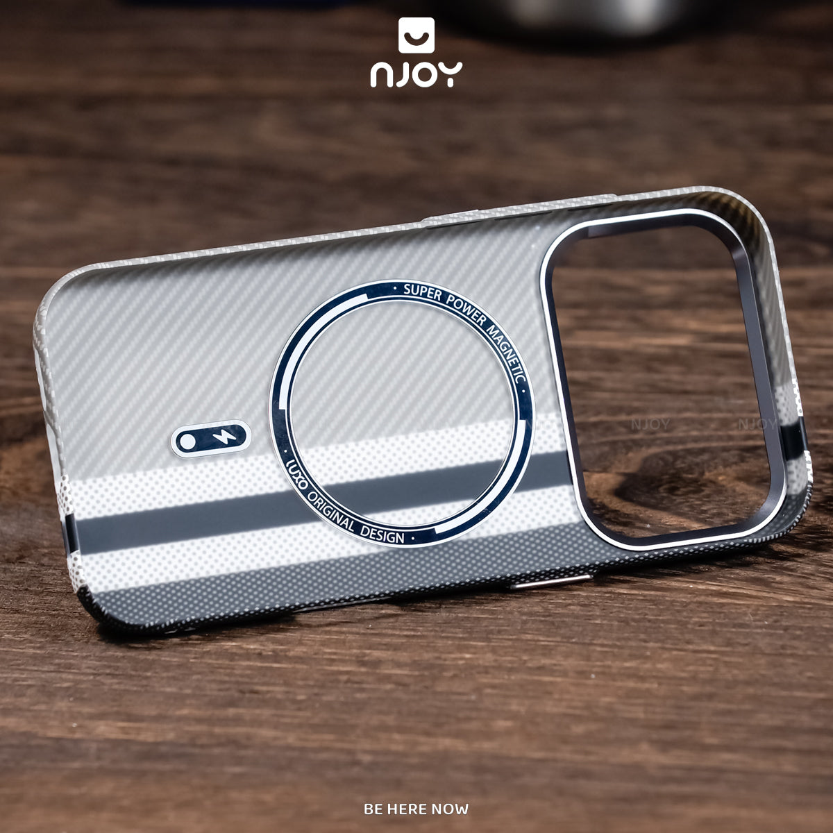 Ốp carbon MagSafe siêu mỏng họa tiết sọc nổi 3D — iPhone 14 Pro — ảnh 6