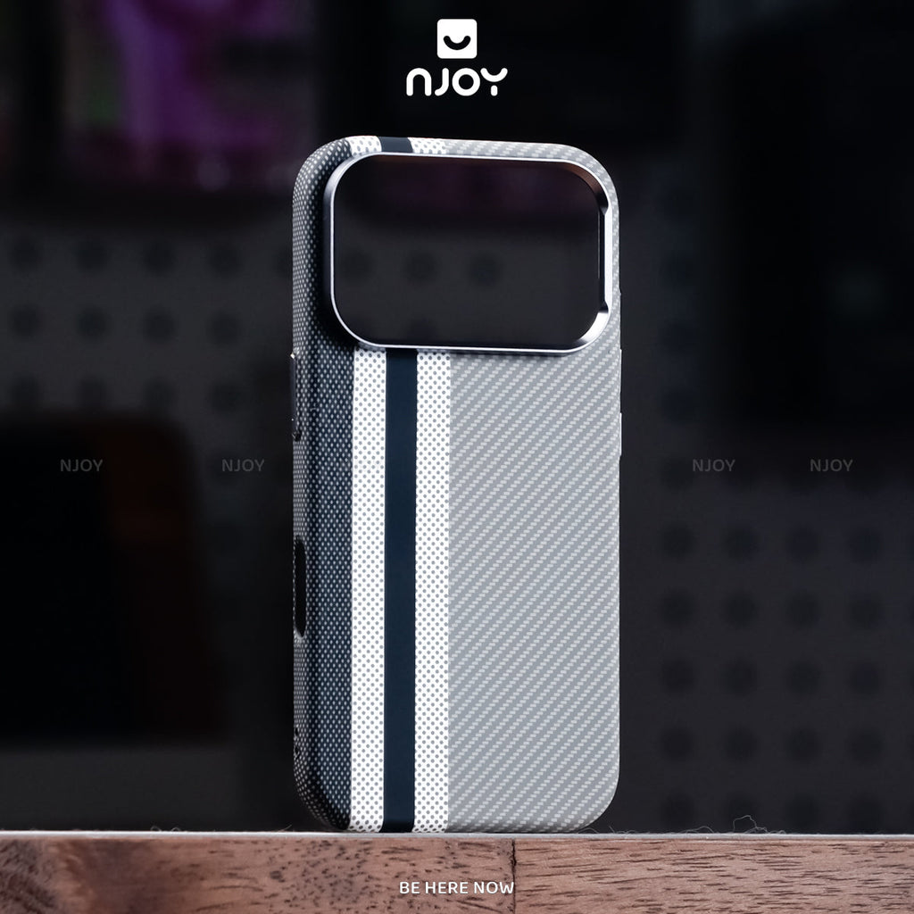 Ốp carbon MagSafe siêu mỏng họa tiết sọc nổi 3D — iPhone 14 Pro — ảnh 8