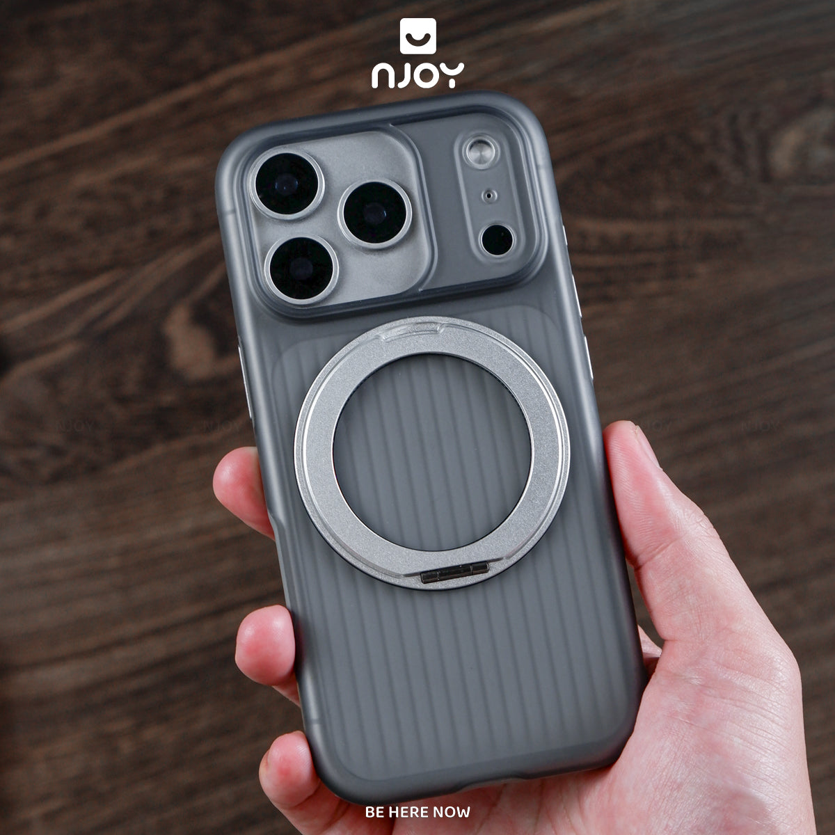 Ốp lưng kiêm giá đỡ xoay 360 độ hỗ trợ sạc không dây — iPhone 14 Pro — ảnh 7