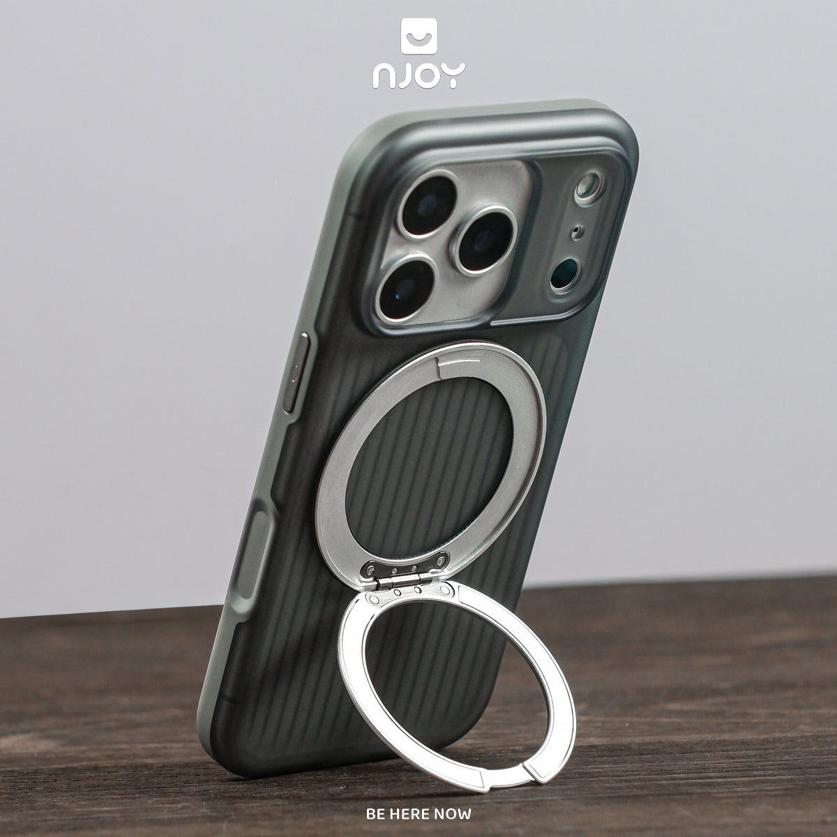 Ốp lưng kiêm giá đỡ xoay 360 độ hỗ trợ sạc không dây — iPhone 14 Pro — ảnh 8