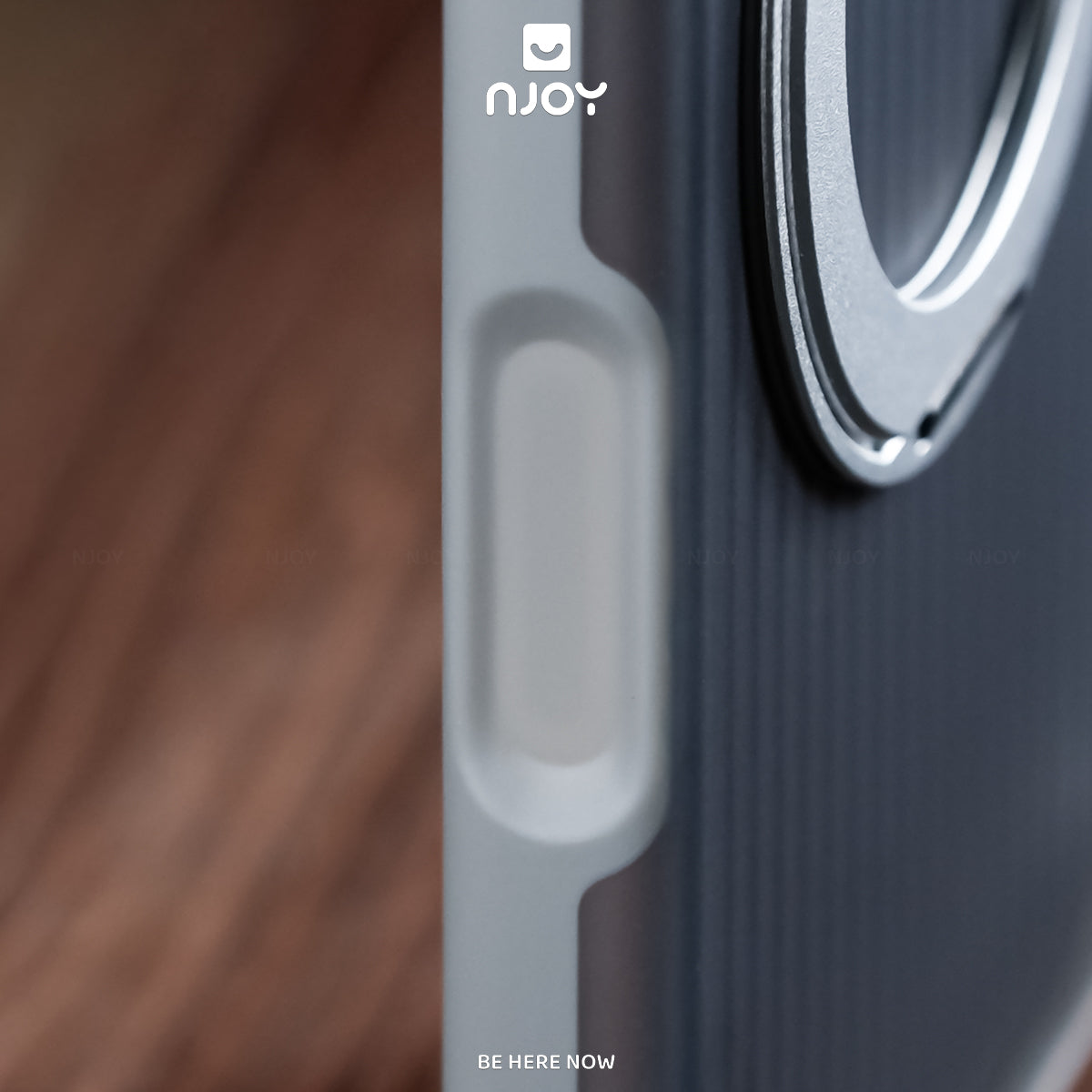 Ốp lưng kiêm giá đỡ xoay 360 độ hỗ trợ sạc không dây — iPhone 14 Pro — ảnh 4