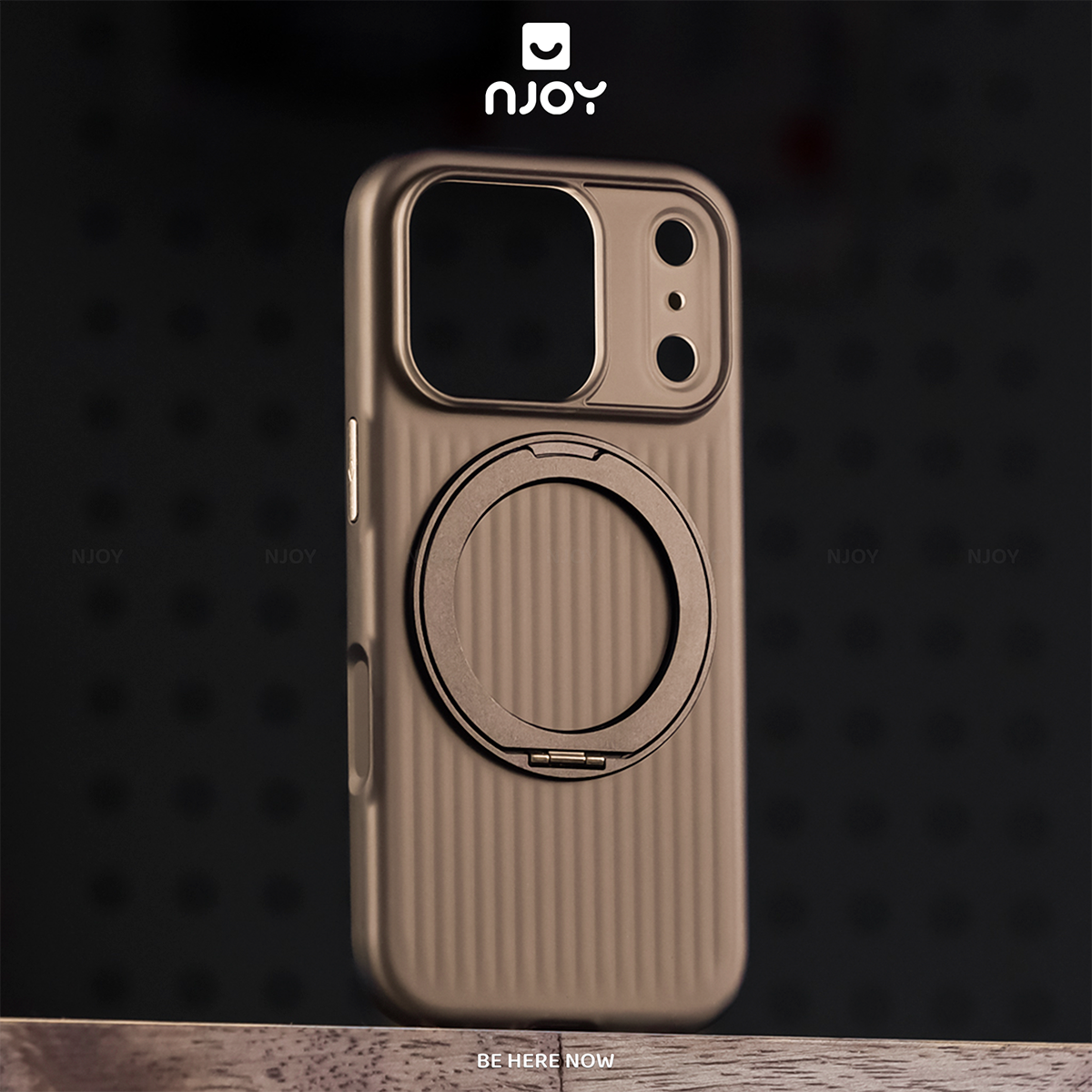 Ốp lưng kiêm giá đỡ xoay 360 độ hỗ trợ sạc không dây — iPhone 14 Pro — ảnh 11