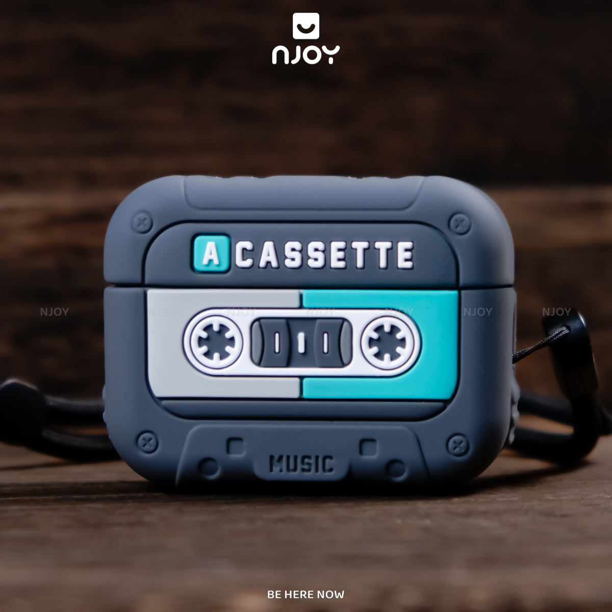 Ốp in hình máy nghe nhạc cassette cổ điển retro kèm dây — AirPods 4 — ảnh 7