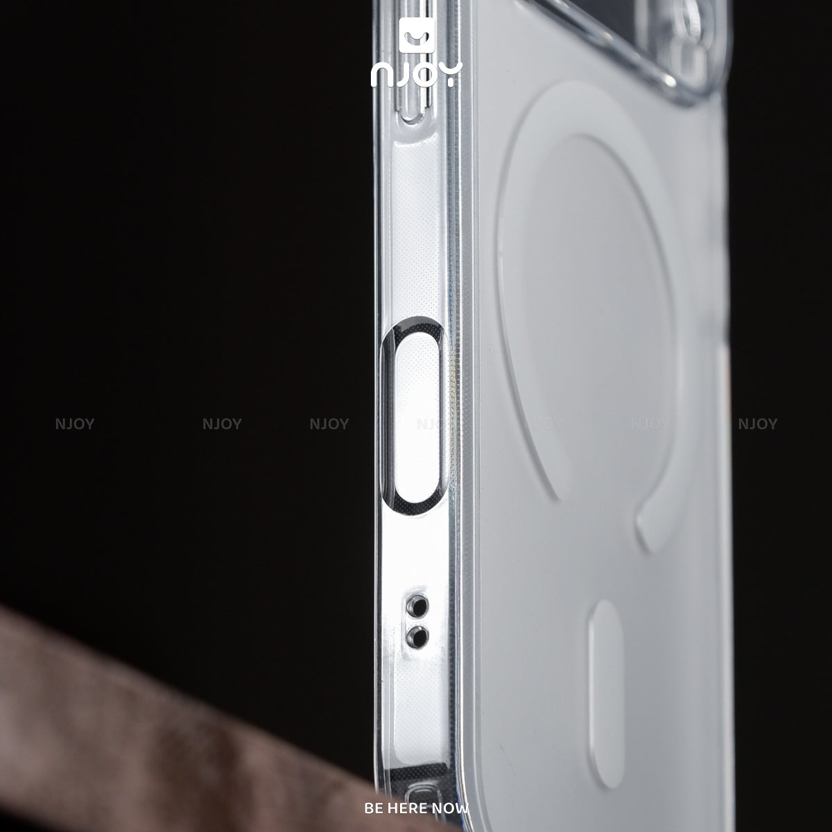 Ốp MagSafe lưng nhám chống vân tay bảo vệ camera — iPhone 14 Pro — ảnh 4