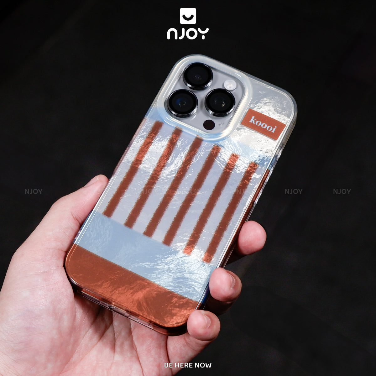 Ốp lưng sọc phản quang palette bảo vệ camera — iPhone 14 Pro