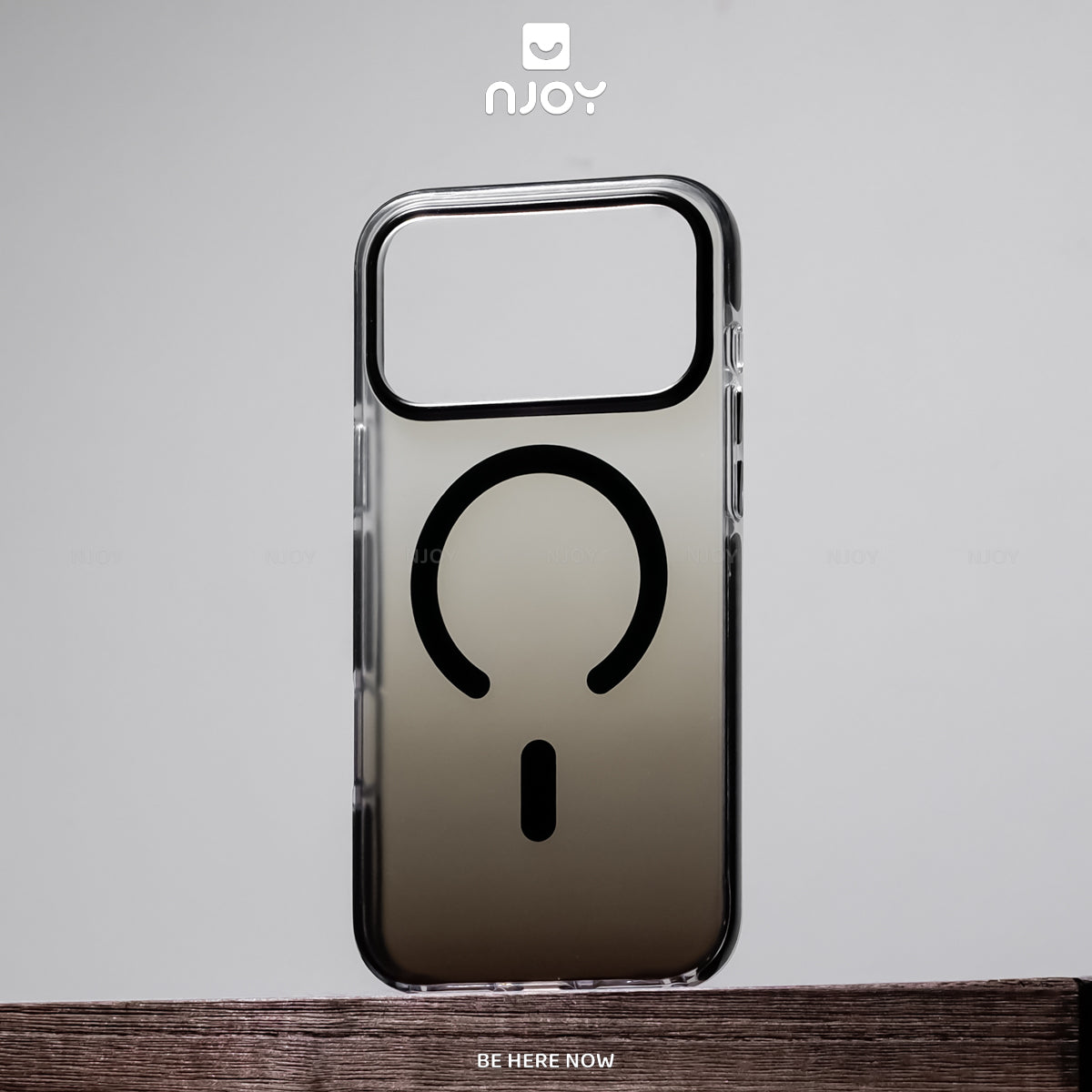 Ốp MagSafe lưng nhám đổi màu gradient ombre — iPhone 14 Pro — ảnh 9