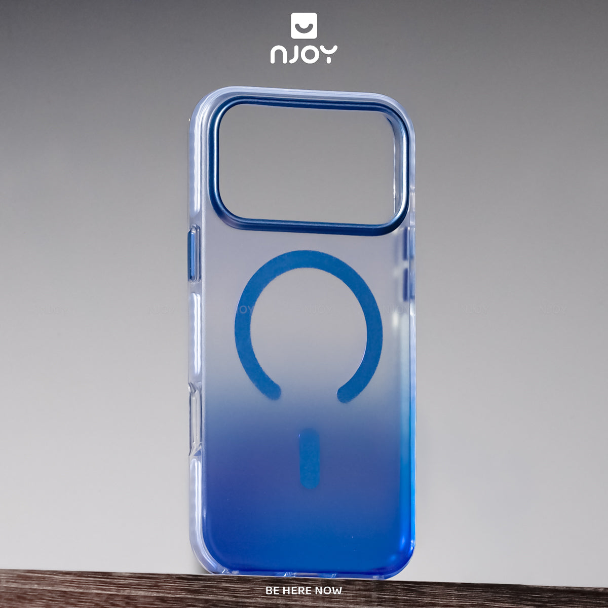 Ốp MagSafe lưng nhám đổi màu gradient ombre — iPhone 14 Pro — ảnh 4