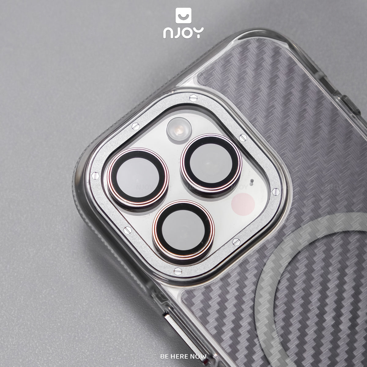 Ốp MagSafe carbon lưng nhám viền chống trượt — iPhone 14 Pro Max — ảnh 4